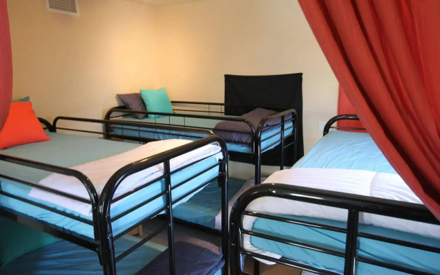 Happy Helpers Hostel