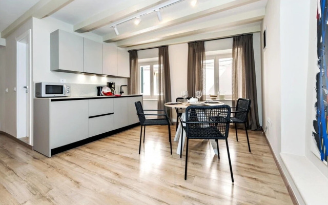 Yellow House Rovinj - Duplex Apartment