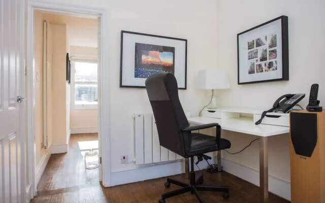 Comfortable Central 1 Bedroom Flat