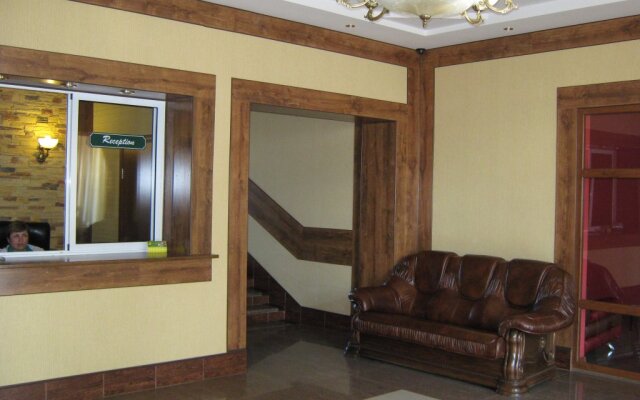 Green City Hotel