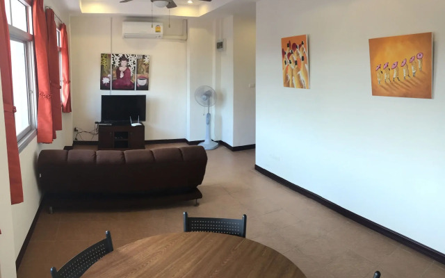 Merlin Plaza Apartments
