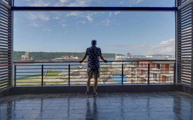 516 Point Bay - Super Stylish for Less