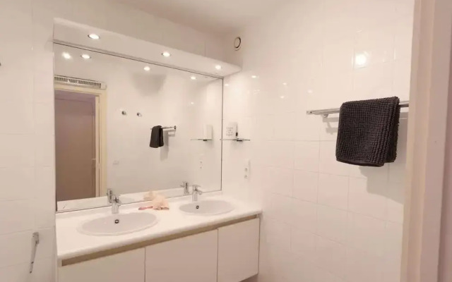Apartment With Private Balcony