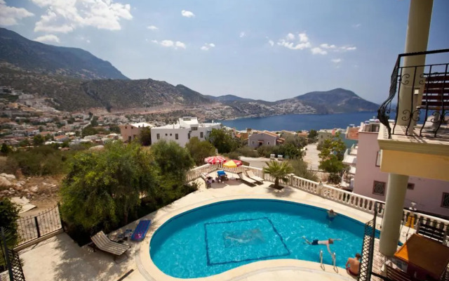 Deniz Apartment Kalkan