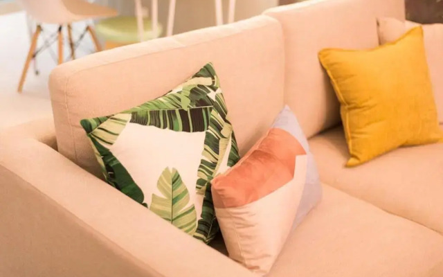 Guangzhou Haizhu·Pearl Shadow Star City· Locals Apartment 00138600