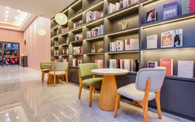 Han Ning Hotel (Kaizhou District Government)