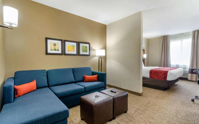 Comfort Inn & Suites Salina North