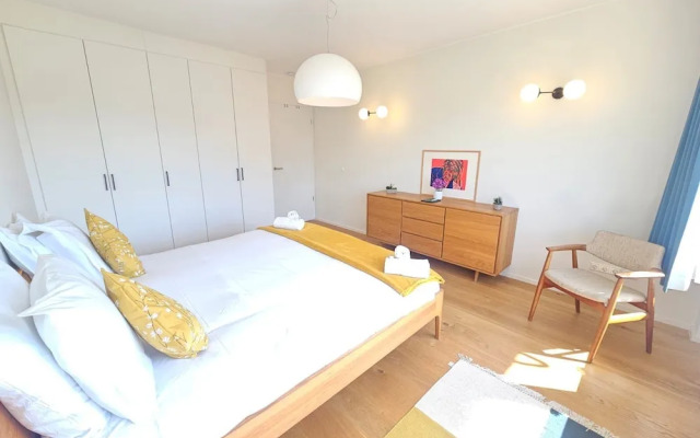 Comfort 2BR flat with terrace&parking