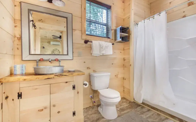 Bearly Hidden by Jackson Mountain Rentals