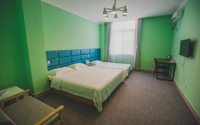 White Horse Times Hotel