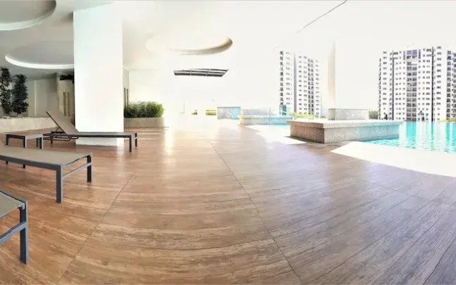 Meridian Sunset Suite by D Imperio