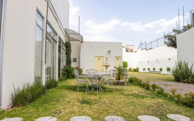 Hotel Villa Monini