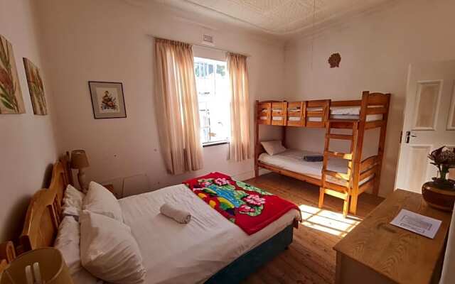 Melville House (The)