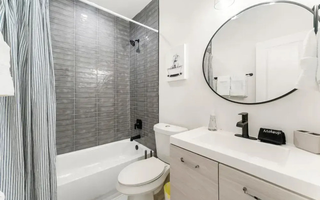 Peaceful Modern Historic Norcross Home