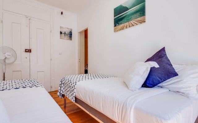 3 Bedroom Apartment in Baixa With River View