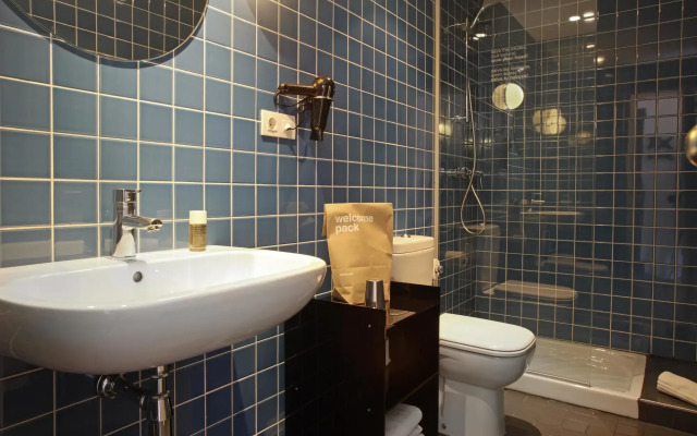 Sixties Ramblas Hotel