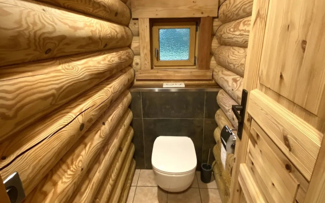 L'ours Blanc Chalet en Rondins