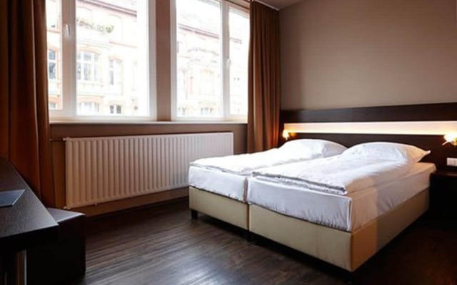 Smart Stay Hotel Berlin City - Hostel