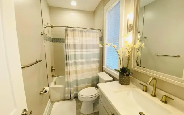 NEW Castle Street 129