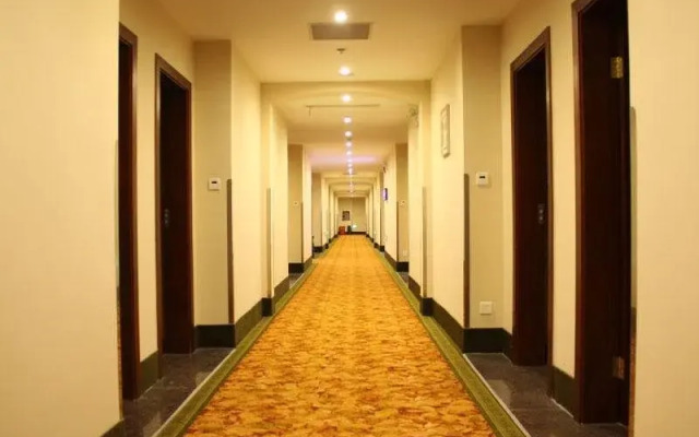 GreenTree Inn Shanghai Hongqiao Transport Hub Qibao Express Hotel
