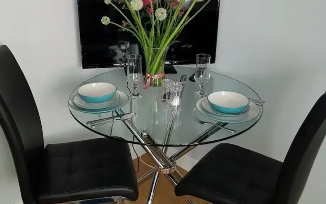 Suitely Berkeley Apartments