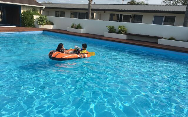 Palm Pacific Resort and Motel