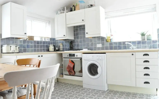 2 Bedroom Home in Balham
