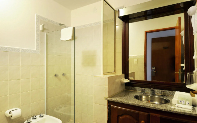 Pinares del Cerro Resort & Suites