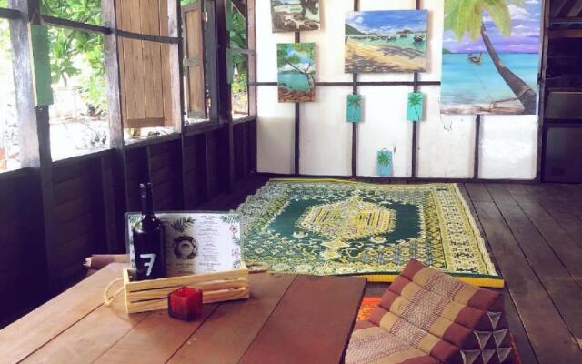 Adang Sea Divers & Eco Lodge