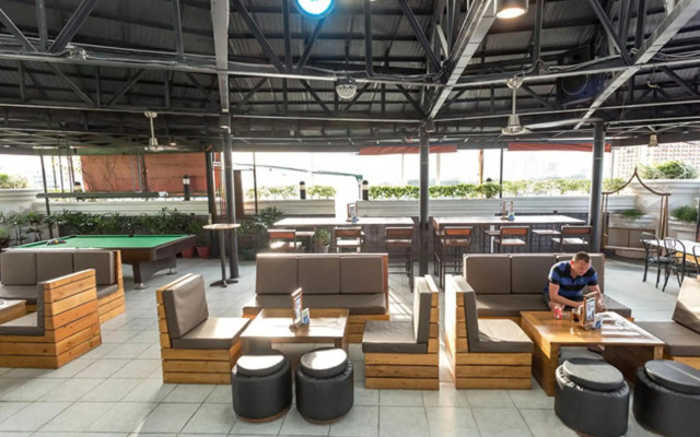 Urban Travellers Hotel