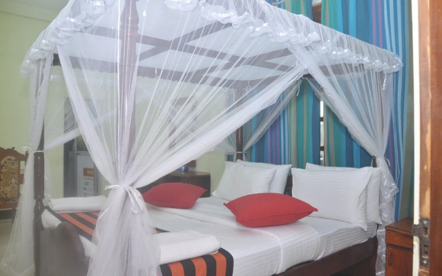 The Max Villa