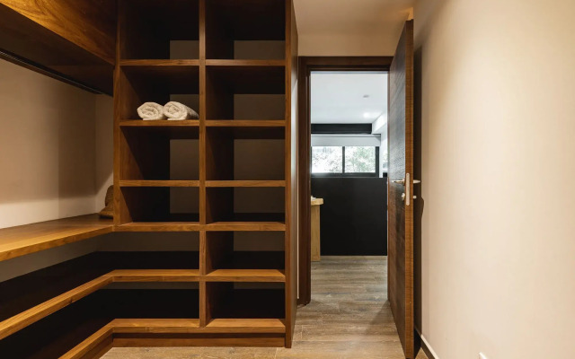 Casai Modern 2BR 2.5BA Oasis Steps From Parque Americas