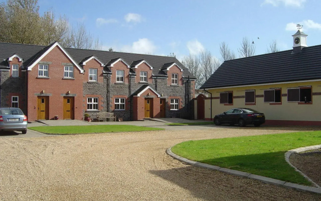 Stable Court Apartments