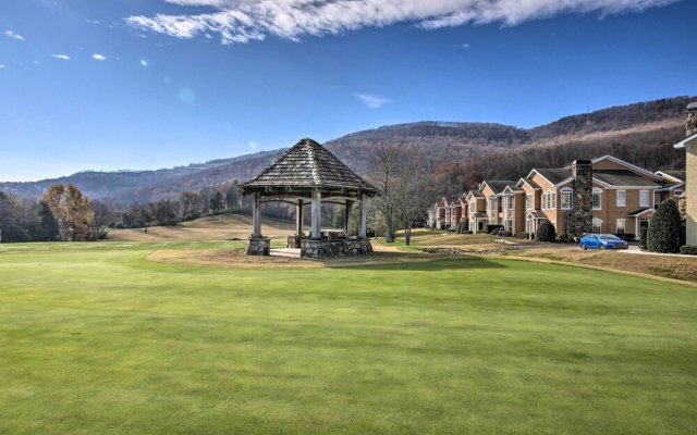 Wooded Escape w/ Beautiful Backyard + Mtn Views!