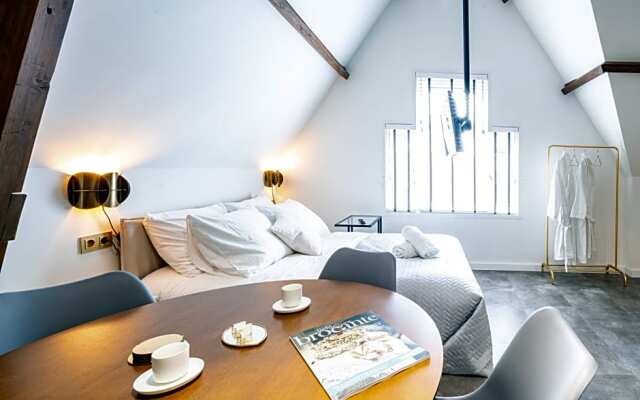 New Family Penthouse 7Min from Rotterdam Central Station top floor app4