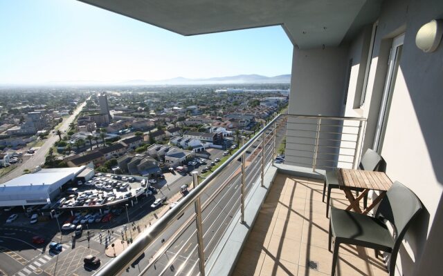 Horizon Bay 1206 by CTHA