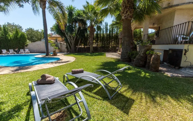 Gual house with private pool