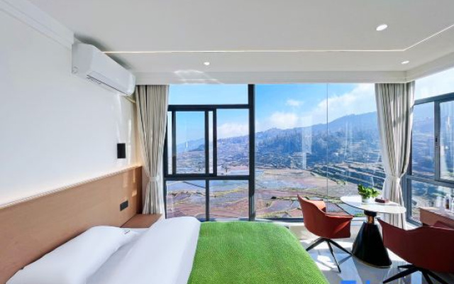 Yuanyang Azheke Colorful Terraced Fields Scenic Homestay (Sisutai) — 3-star hotel in Yuanyang