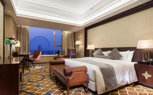 Zhixin Holiday Hotel