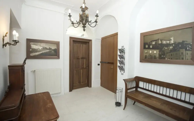 Zois Apartments