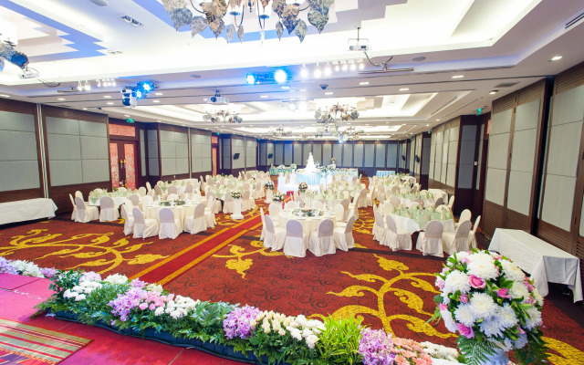 The Empress Hotel Chiang Mai