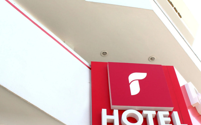 Real Avenida Hotel