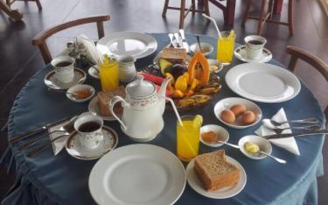 Trinco Hemach Beach Hotel