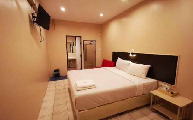 OYO 128 Kkinn South Pattaya Hotel