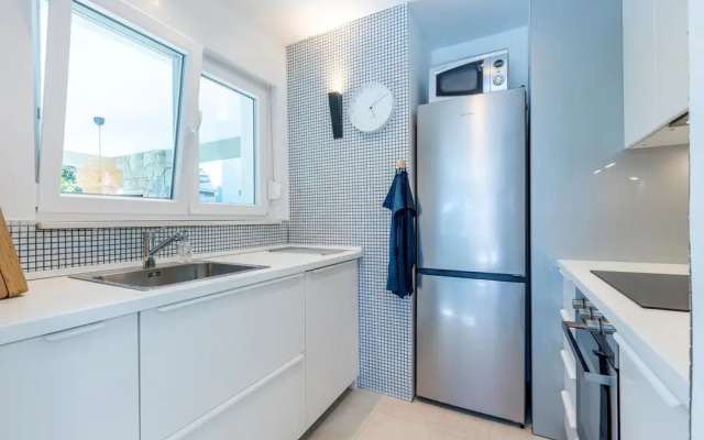 Amazing Home in Naklice With Wifi and 2 Bedrooms
