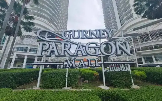 Mutiara Gurney by SOL
