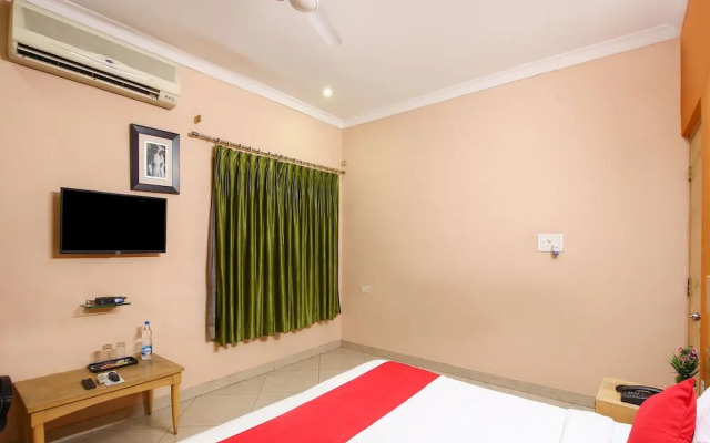 OYO 18488 Hallmark Begumpet
