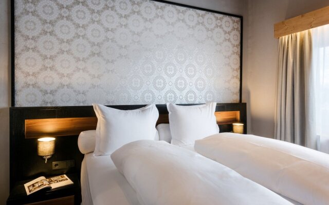 SIR HENRY Suiten-Hotel