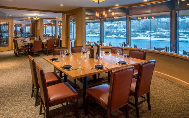 DoubleTree by Hilton Hotel Missoula - Edgewater