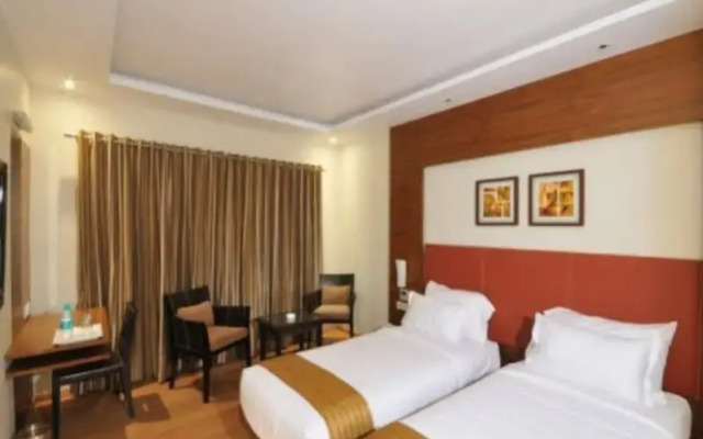 Hotel JM Four